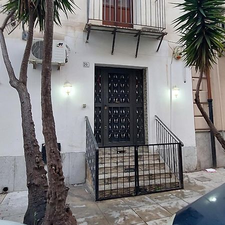 Stanza Sicilia Bedda Apartment Palermo Exterior photo