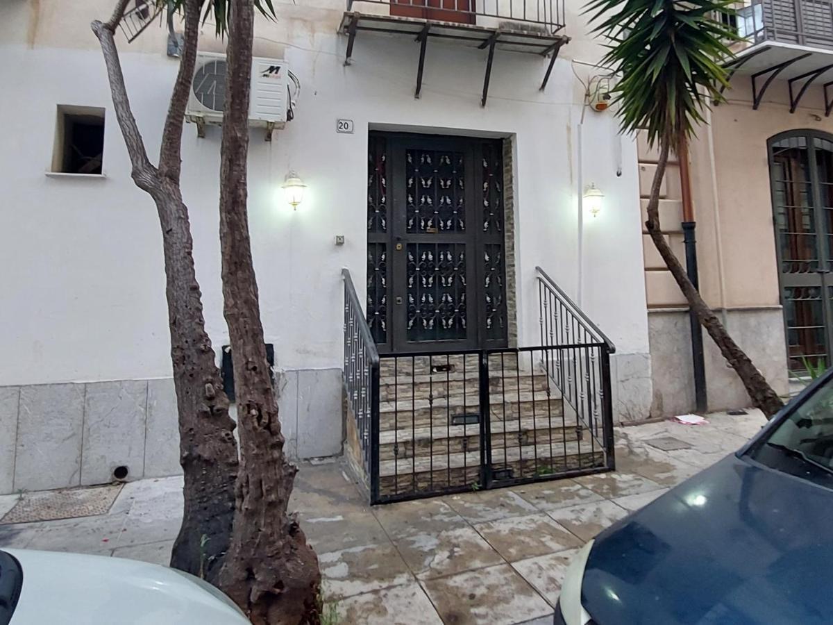 Stanza Sicilia Bedda Apartment Palermo Exterior photo