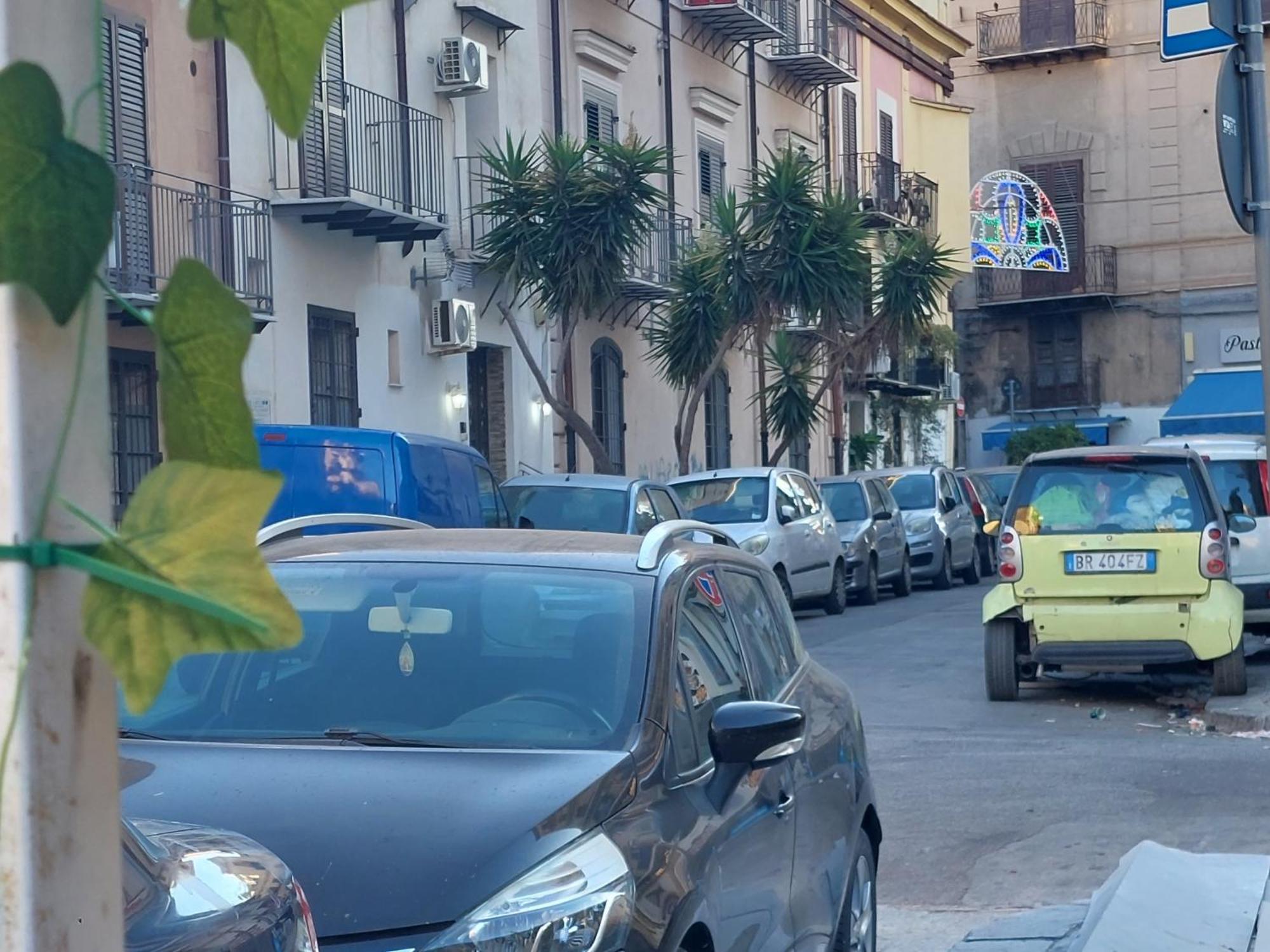 Stanza Sicilia Bedda Apartment Palermo Exterior photo